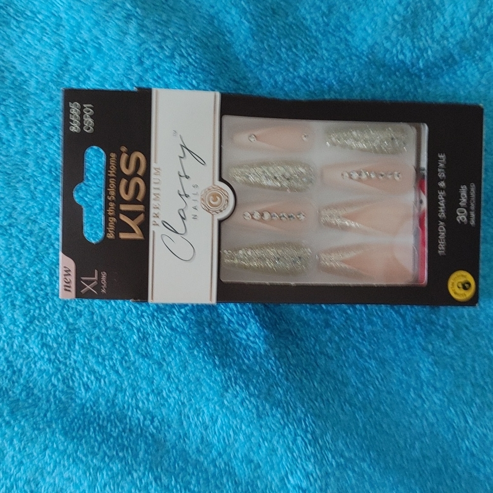 Nails - Picture 4 of 6